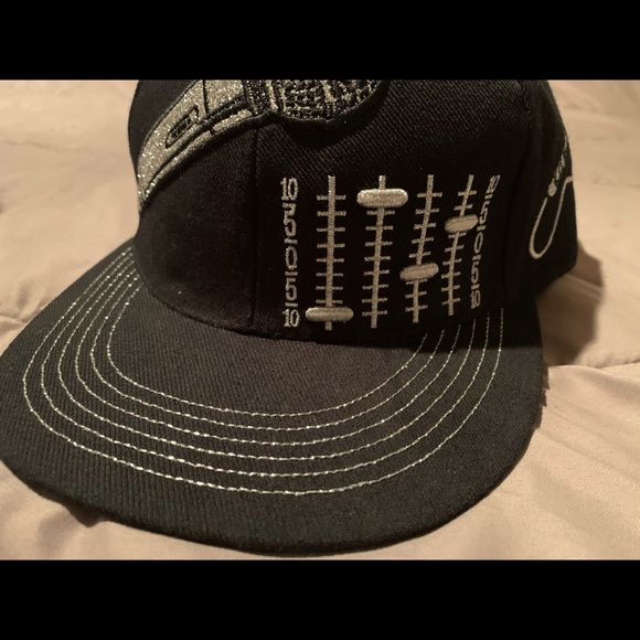 Custom made hat - Picture 3 of 8